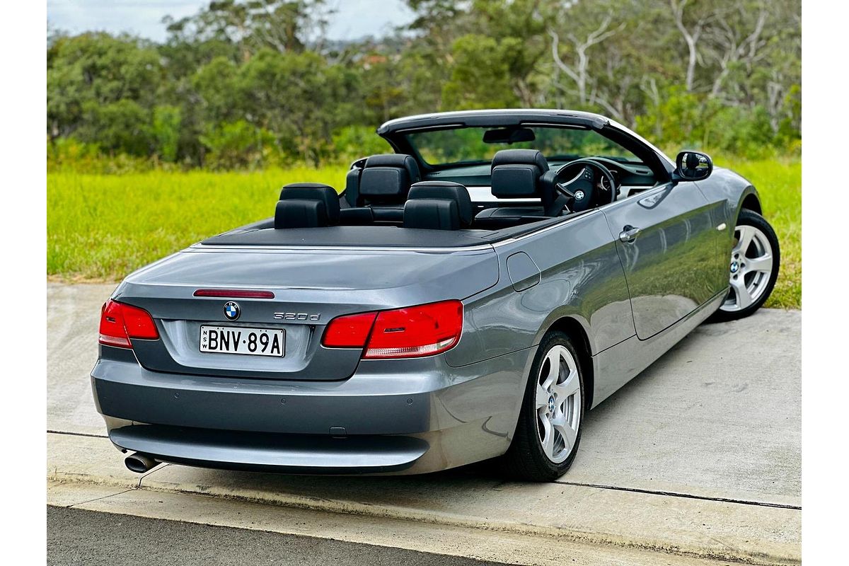 2010 BMW 3 Series 320d E93