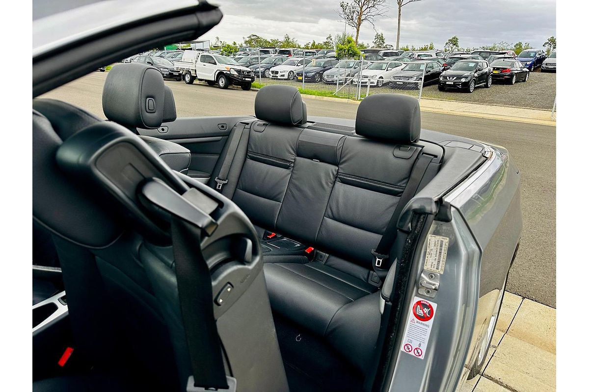 2010 BMW 3 Series 320d E93