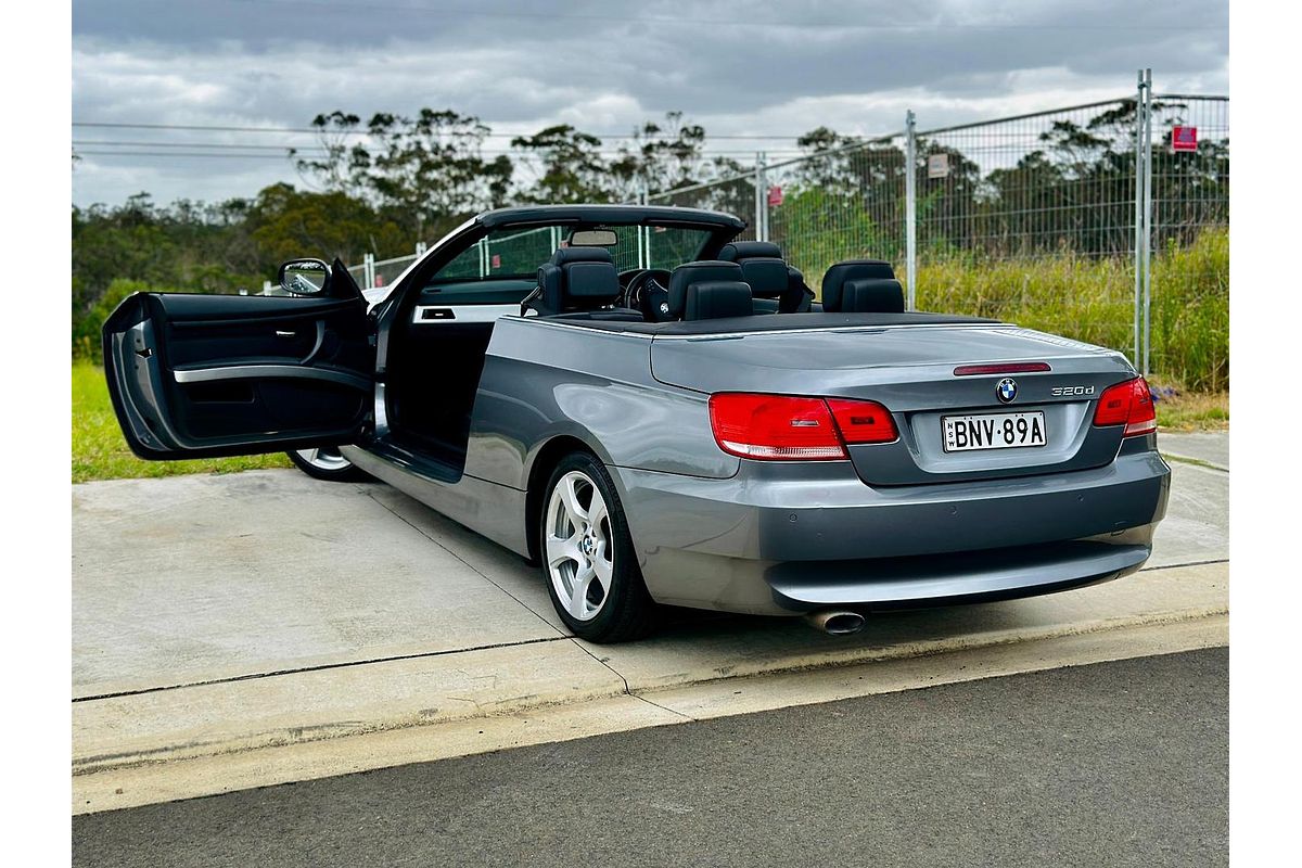 2010 BMW 3 Series 320d E93