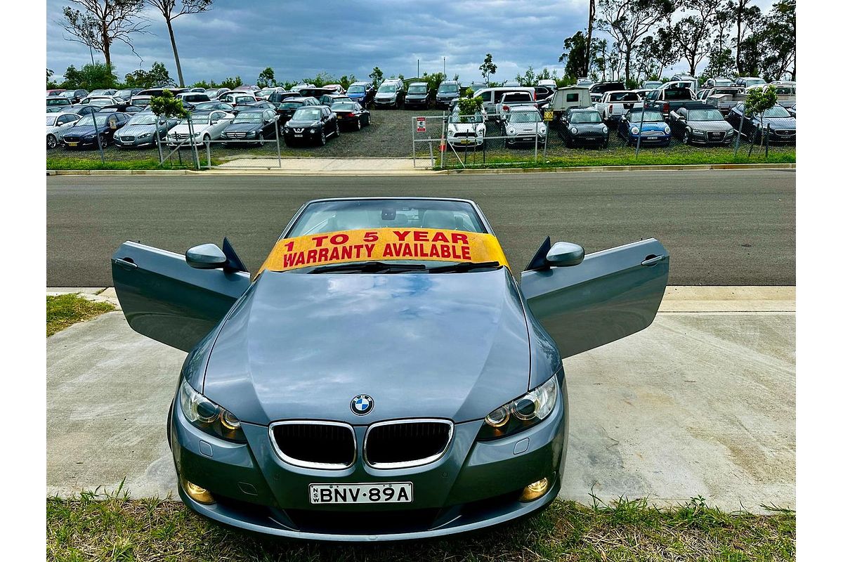 2010 BMW 3 Series 320d E93