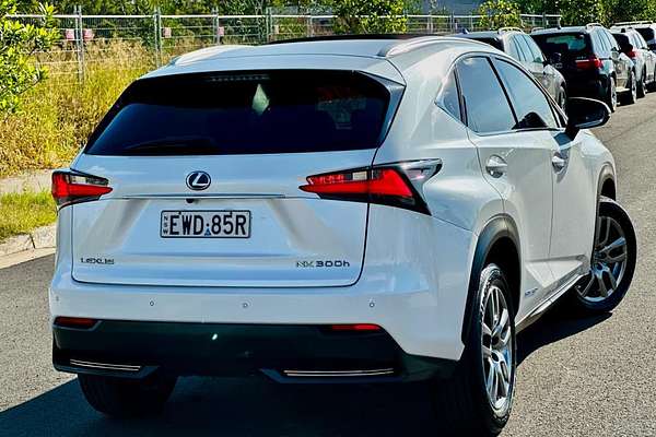 2016 Lexus NX NX300h Luxury AYZ10R