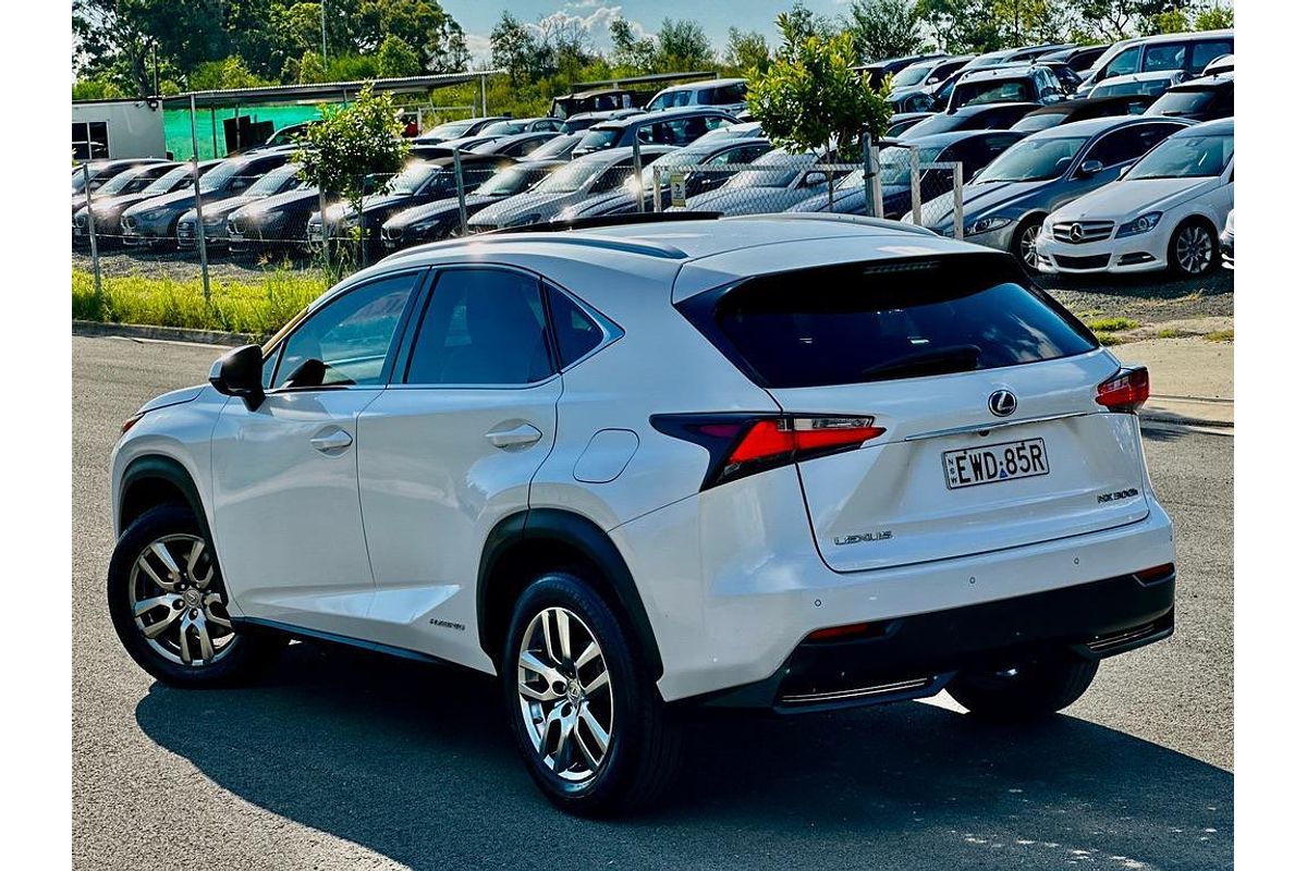 2016 Lexus NX NX300h Luxury AYZ10R