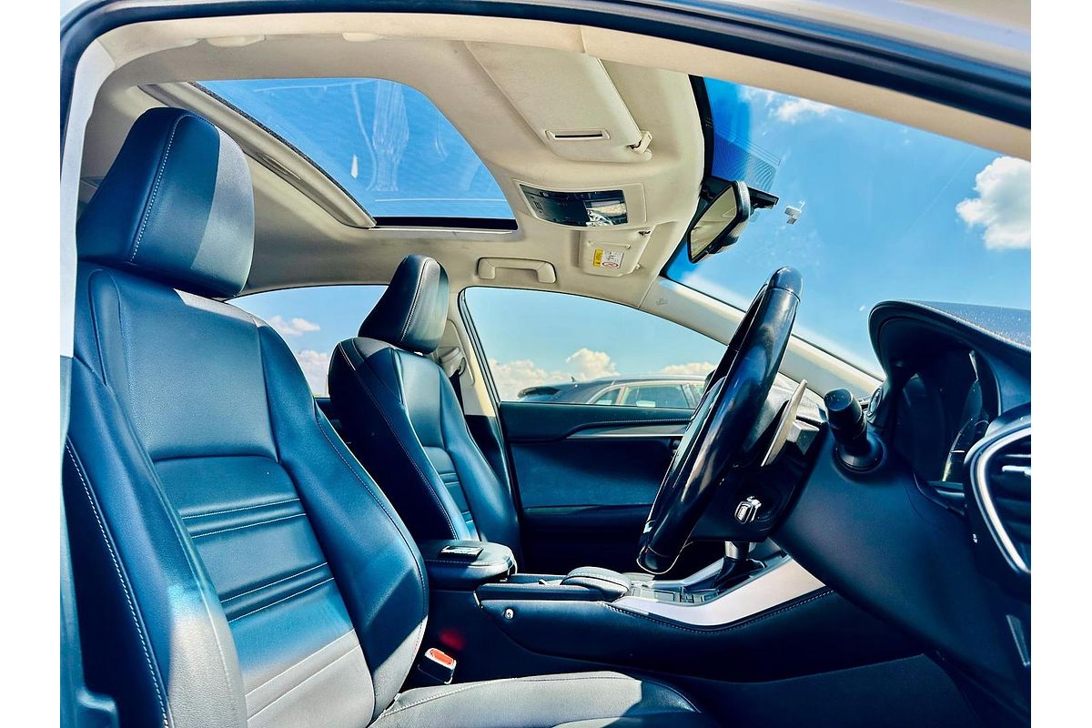 2016 Lexus NX NX300h Luxury AYZ10R