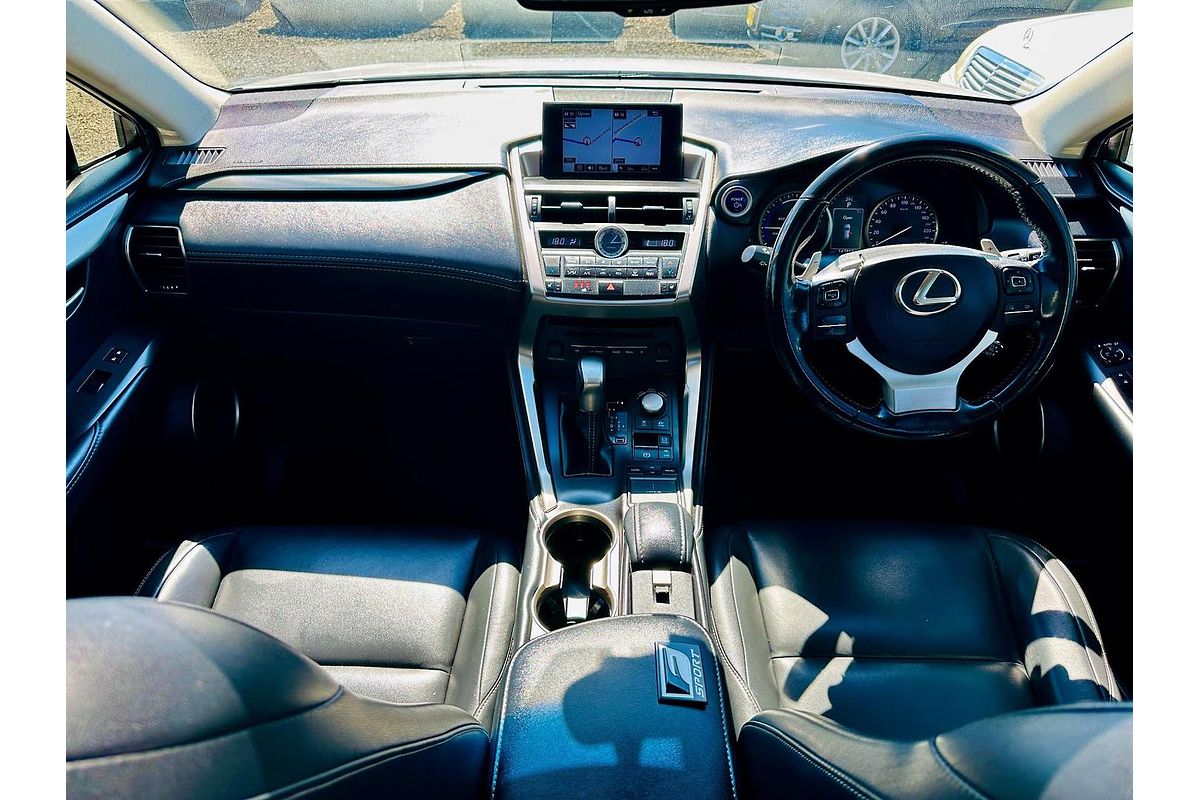 2016 Lexus NX NX300h Luxury AYZ10R