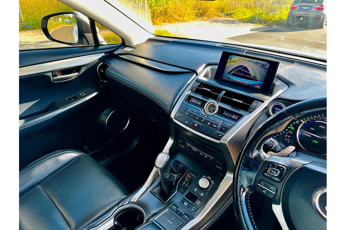 2016 Lexus NX NX300h Luxury AYZ10R