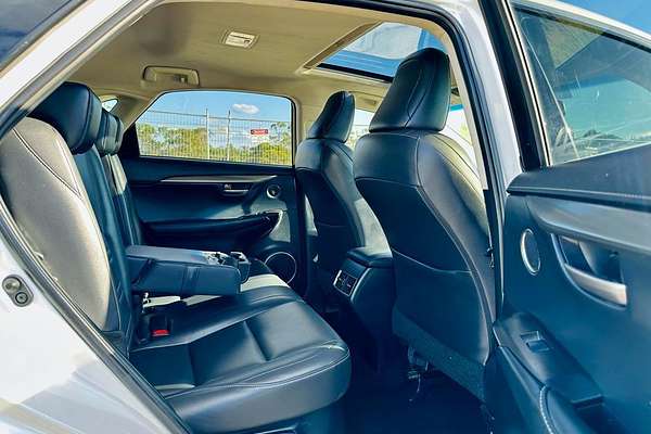 2016 Lexus NX NX300h Luxury AYZ10R