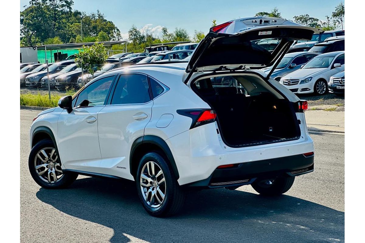 2016 Lexus NX NX300h Luxury AYZ10R