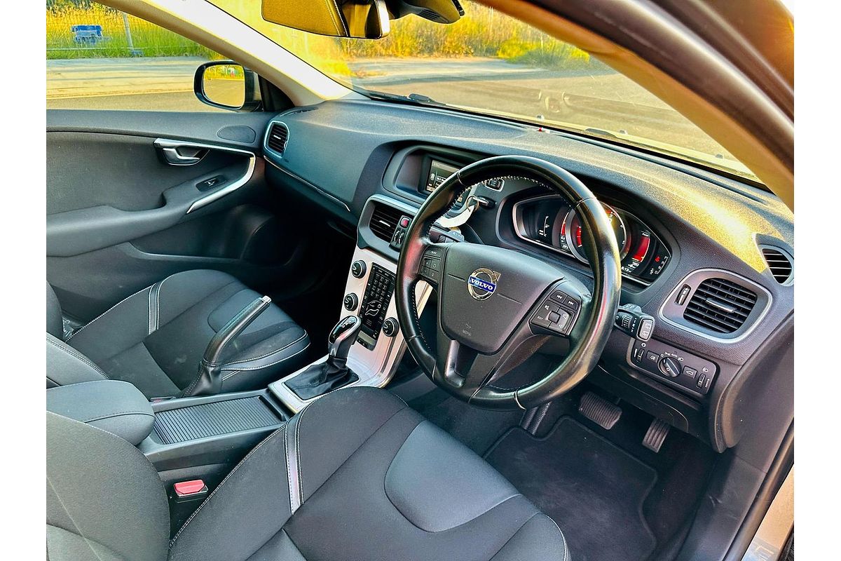2014 Volvo V40 D2 Kinetic