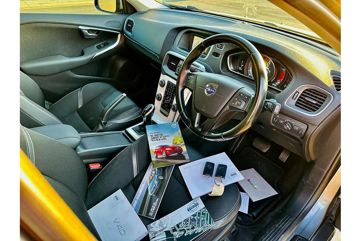 2014 Volvo V40 D2 Kinetic