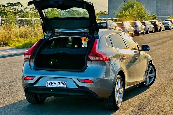 2014 Volvo V40 D2 Kinetic