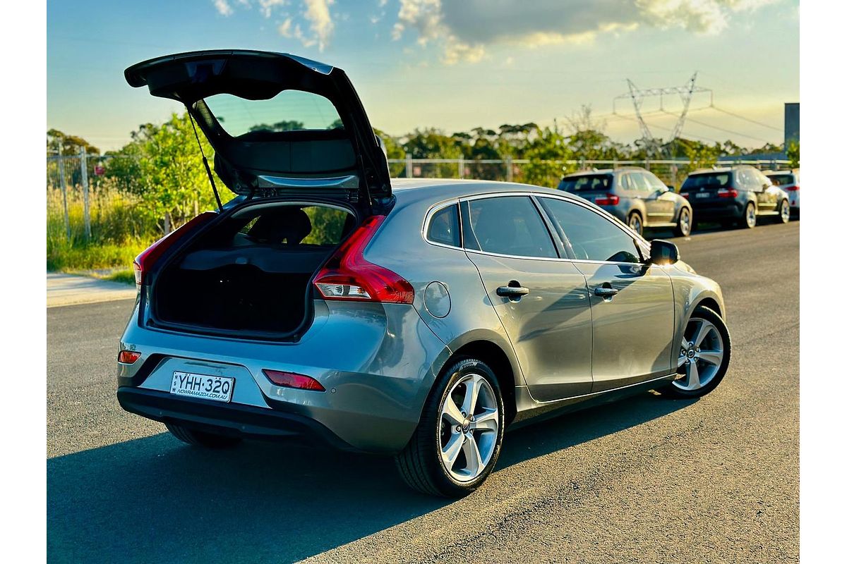2014 Volvo V40 D2 Kinetic