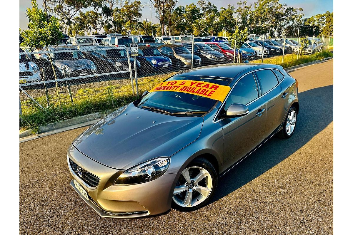 2014 Volvo V40 D2 Kinetic