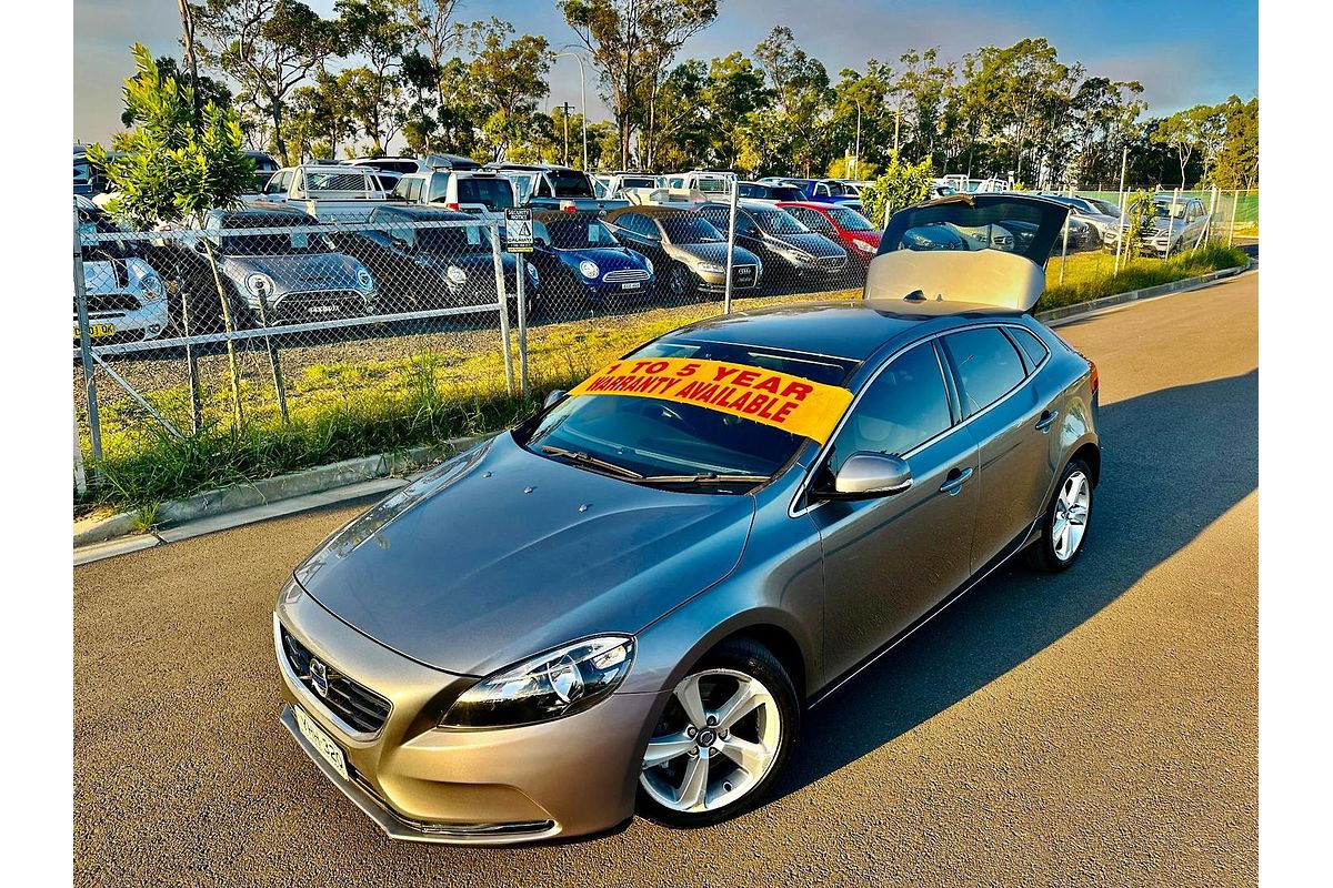 2014 Volvo V40 D2 Kinetic
