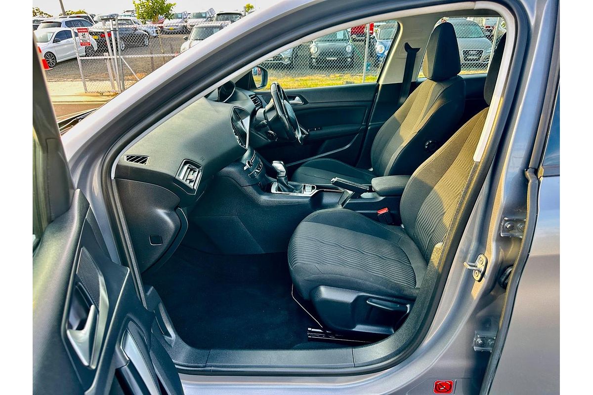 2016 Peugeot 308 Active T9