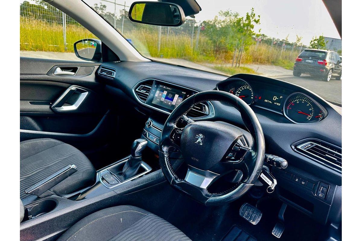 2016 Peugeot 308 Active T9