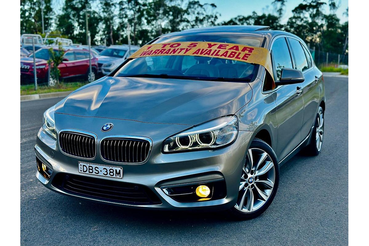 2015 BMW 2 Series 220i Sport Line F45