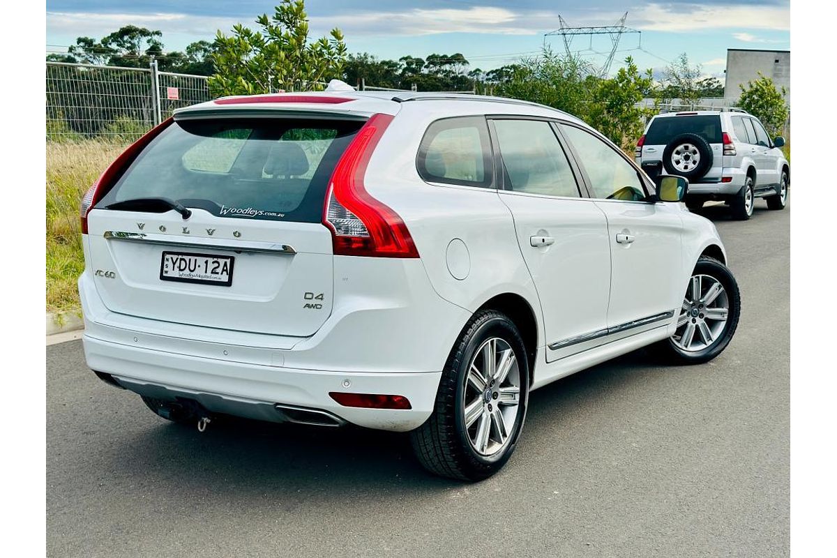 2016 Volvo XC60 D4 Luxury