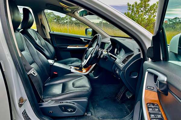 2016 Volvo XC60 D4 Luxury