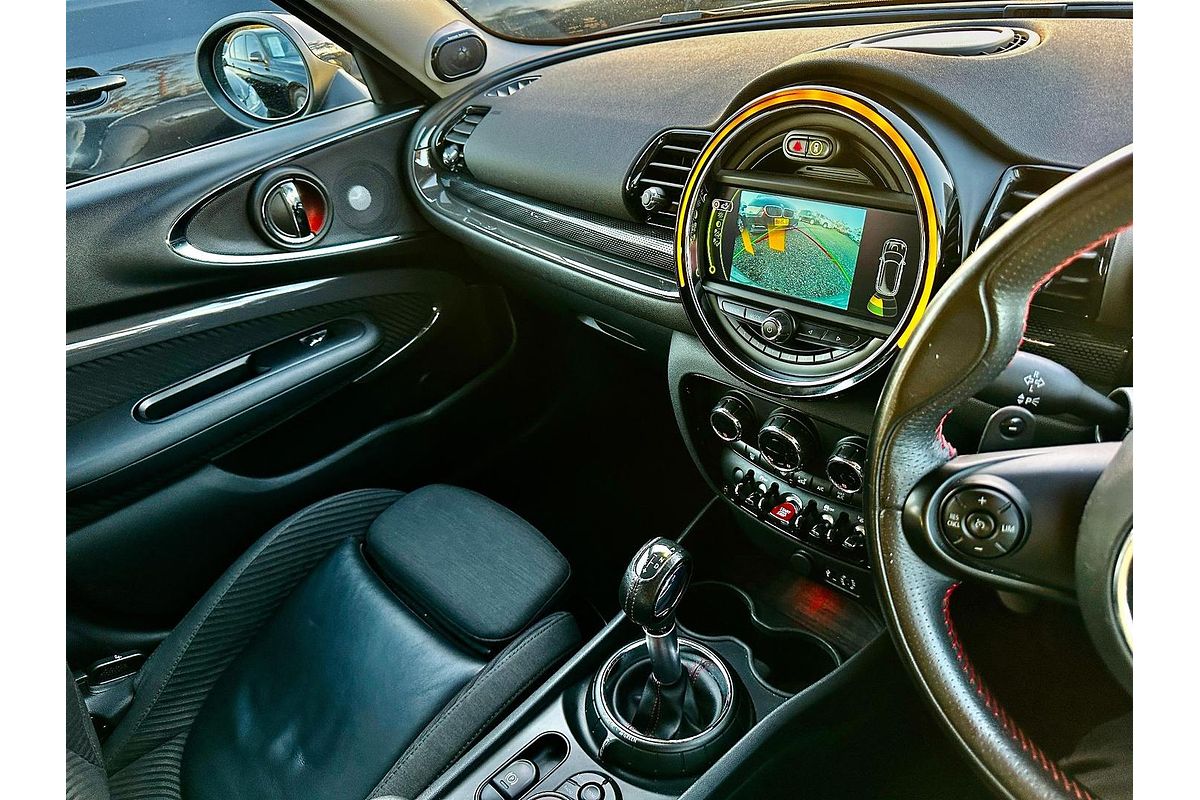 2015 MINI Clubman Cooper S F54