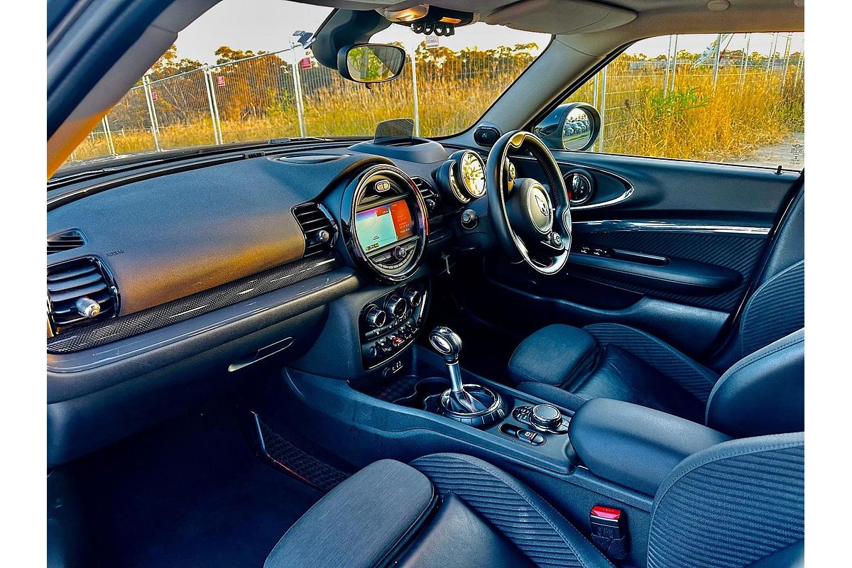 2015 MINI Clubman Cooper S F54