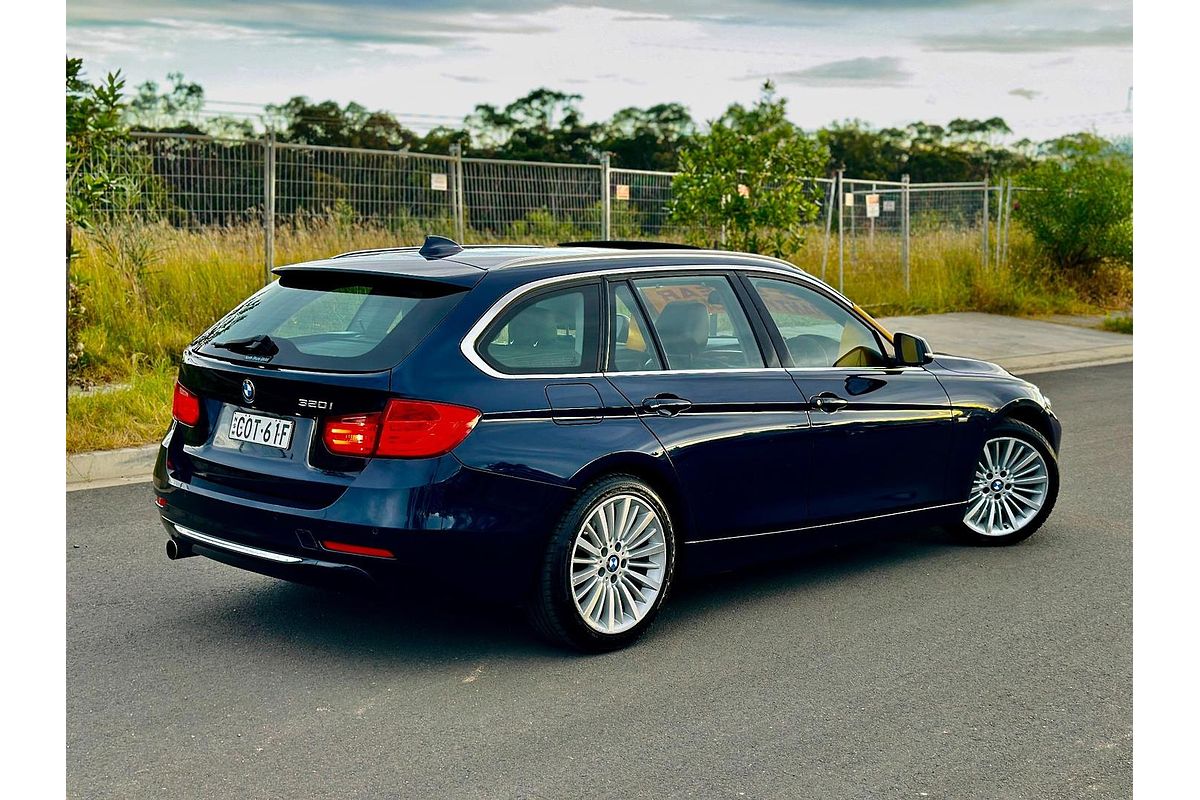 2013 BMW 3 Series 320i F31
