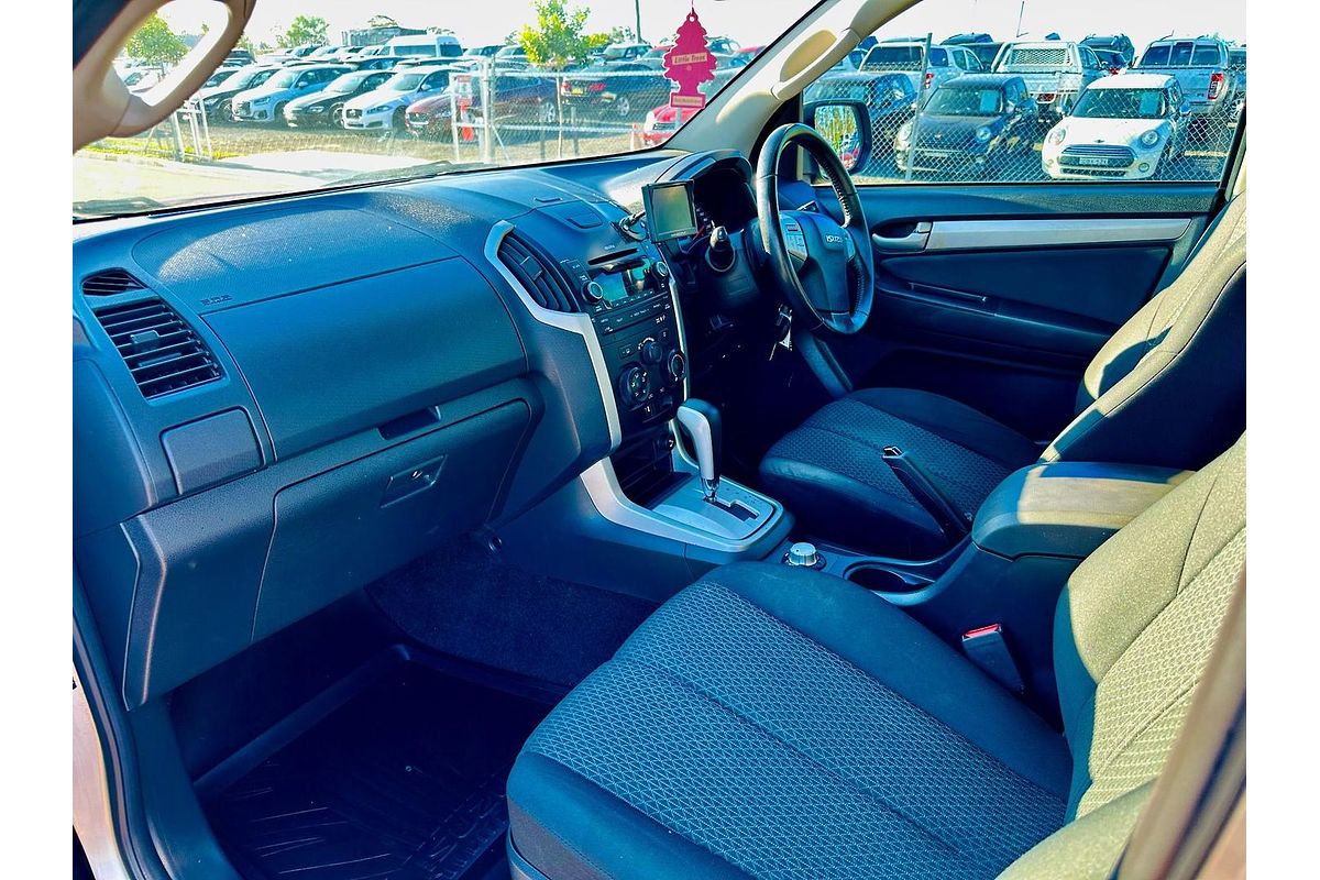 2015 Isuzu MU-X LS-U
