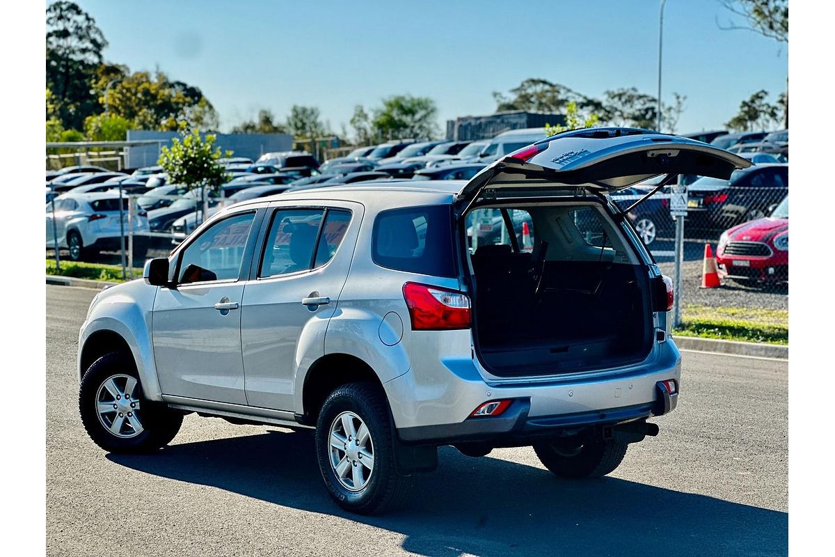 2015 Isuzu MU-X LS-U