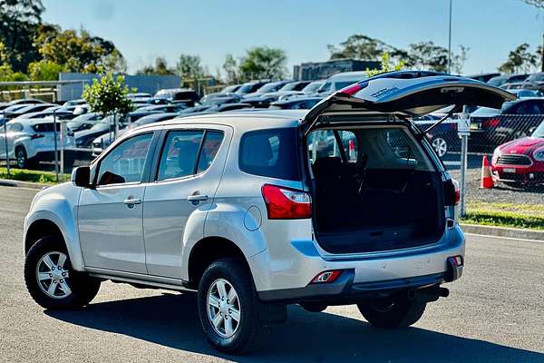 2015 Isuzu MU-X LS-U