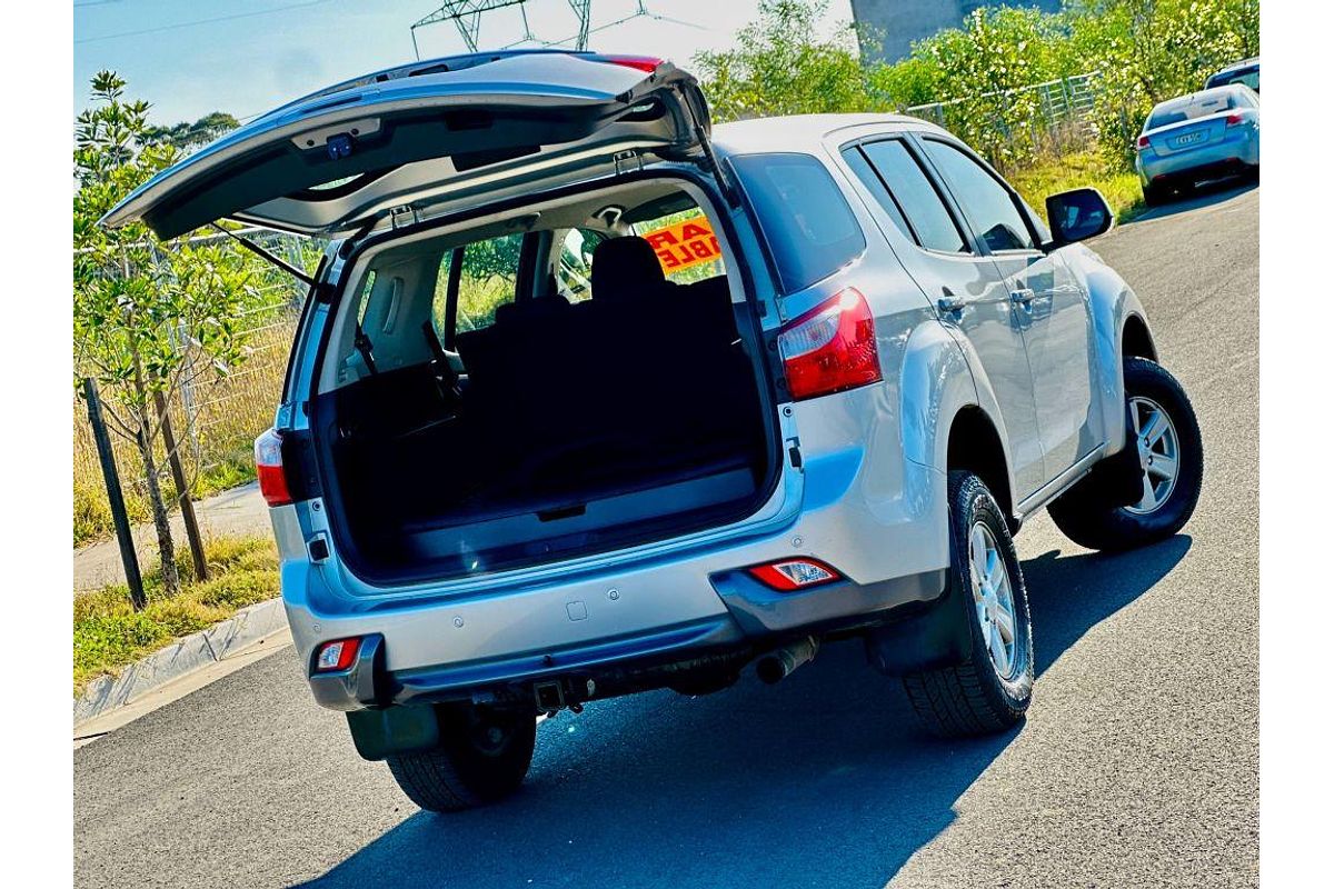 2015 Isuzu MU-X LS-U