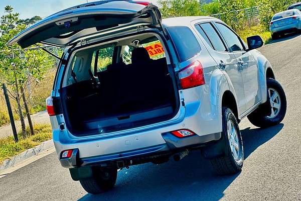 2015 Isuzu MU-X LS-U
