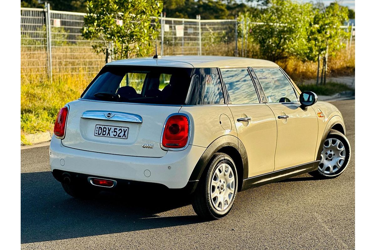 2015 MINI Coupe Cooper R58