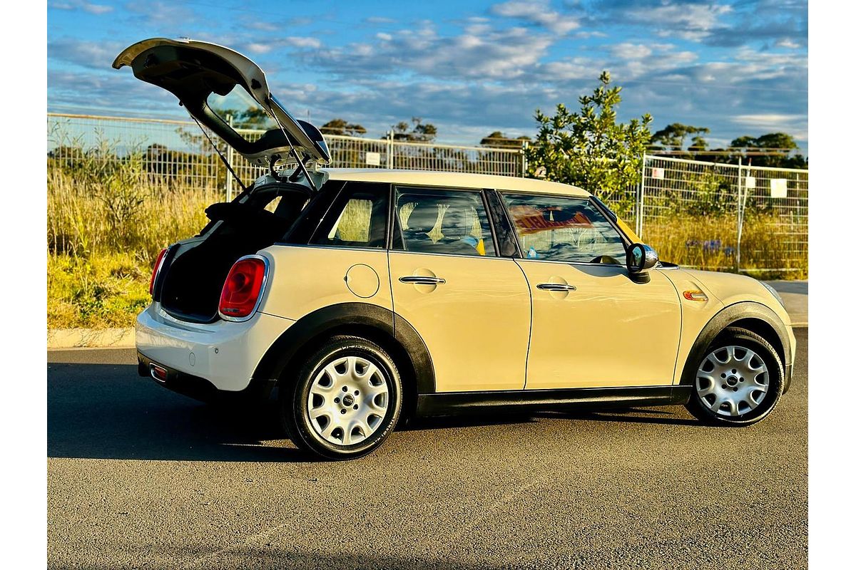 2015 MINI Coupe Cooper R58