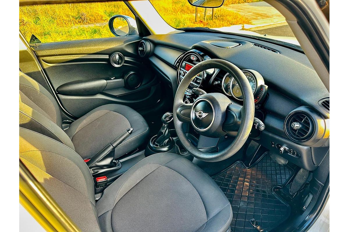 2015 MINI Coupe Cooper R58