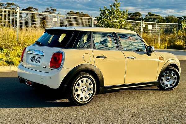 2015 MINI Coupe Cooper R58
