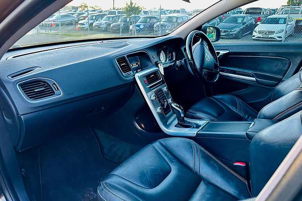 2015 Volvo S60 T4 Kinetic