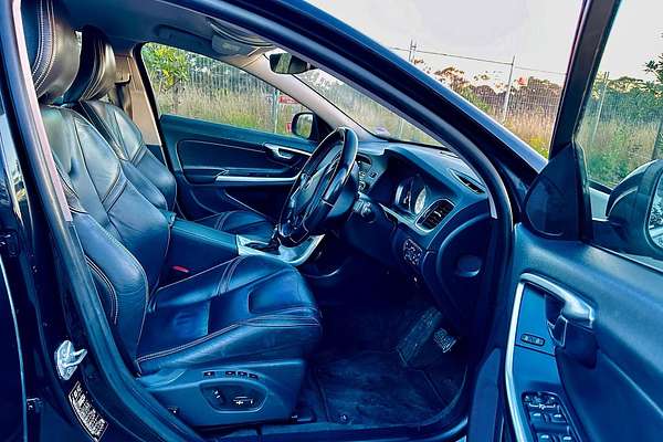 2015 Volvo S60 T4 Kinetic