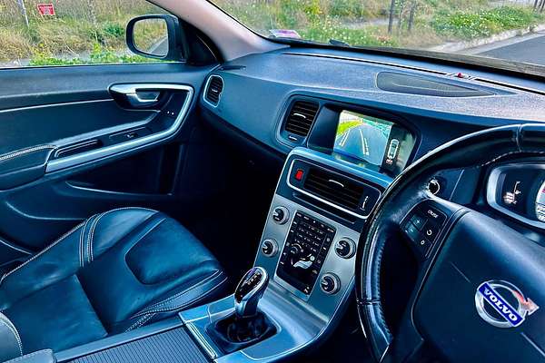 2015 Volvo S60 T4 Kinetic
