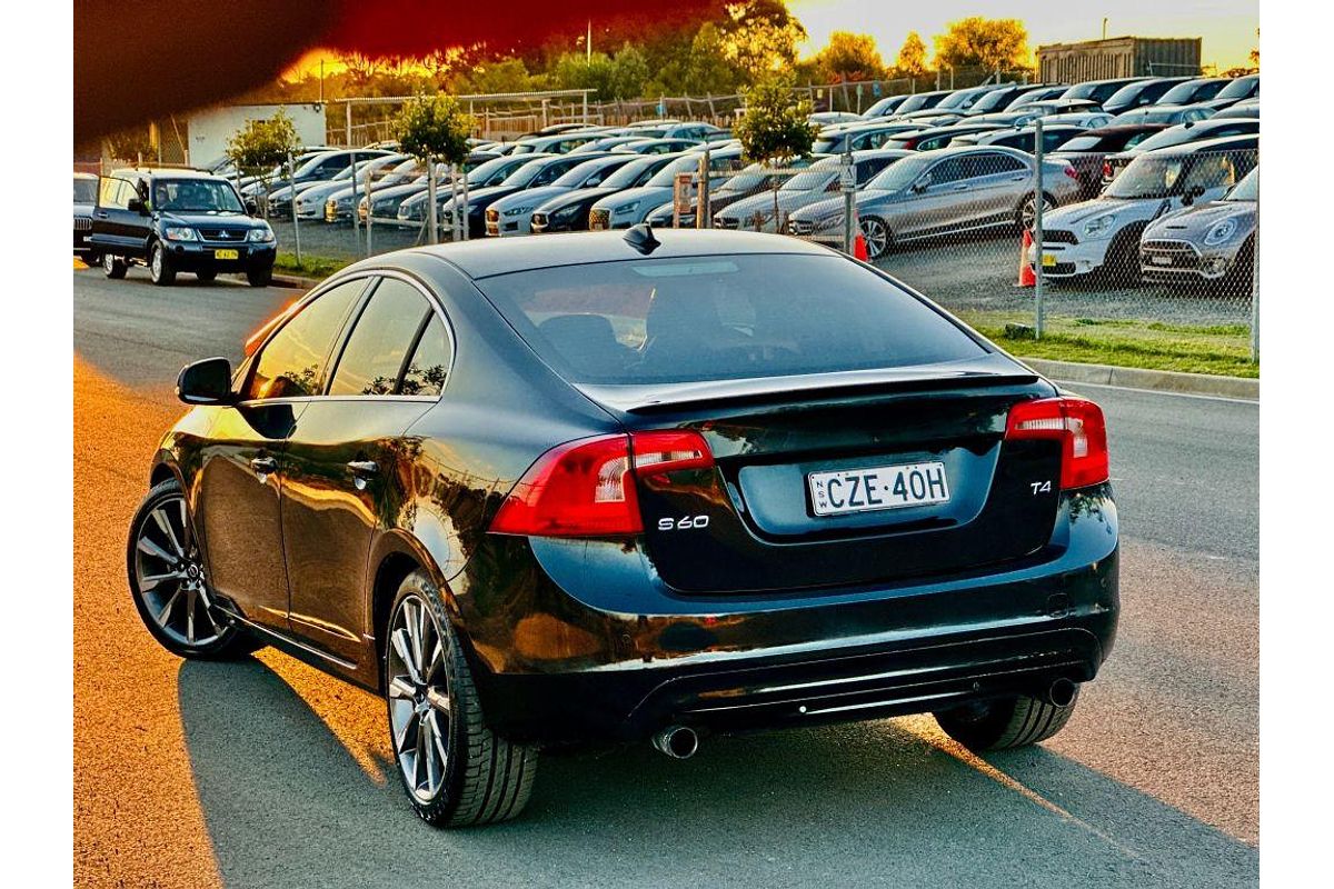 2015 Volvo S60 T4 Kinetic
