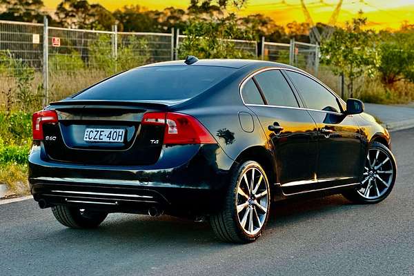 2015 Volvo S60 T4 Kinetic