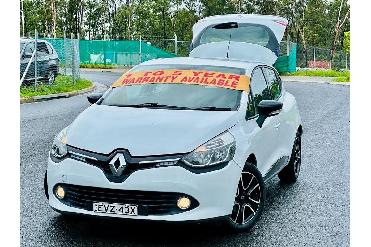 2015 Renault Clio Expression IV B98