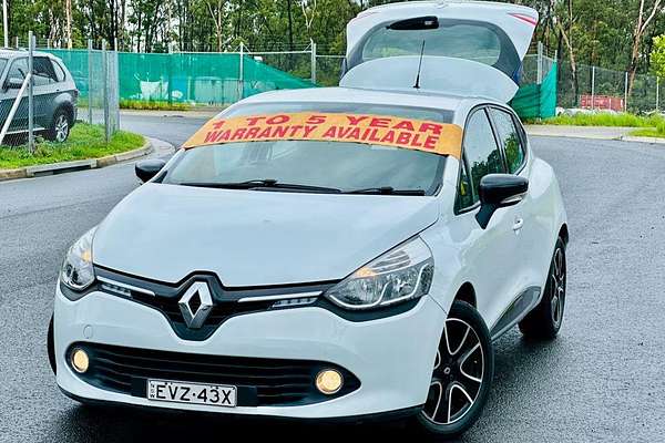 2015 Renault Clio Expression IV B98