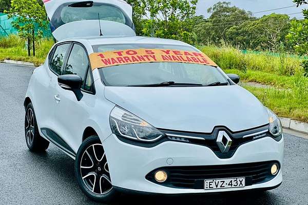 2015 Renault Clio Expression IV B98