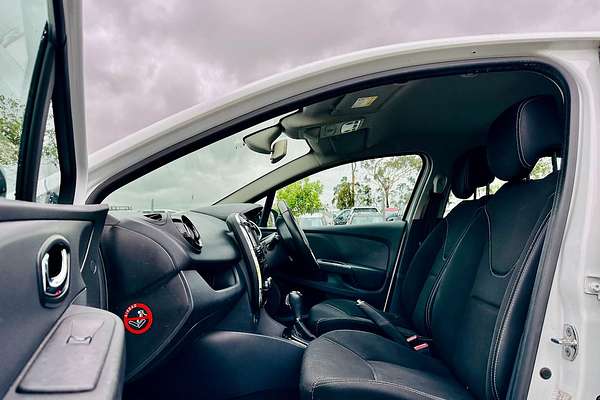 2015 Renault Clio Expression IV B98
