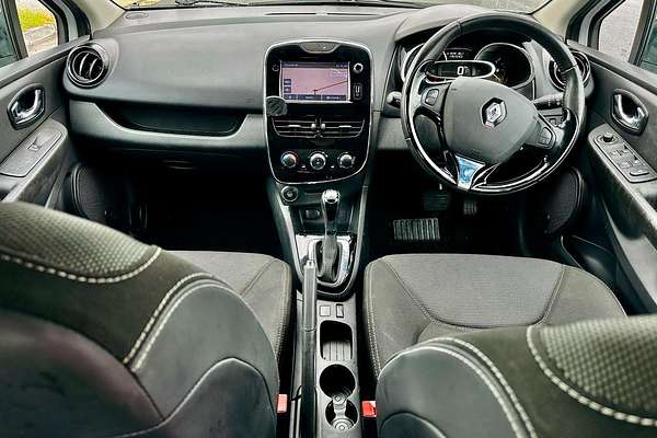 2015 Renault Clio Expression IV B98