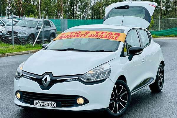 2015 Renault Clio Expression IV B98