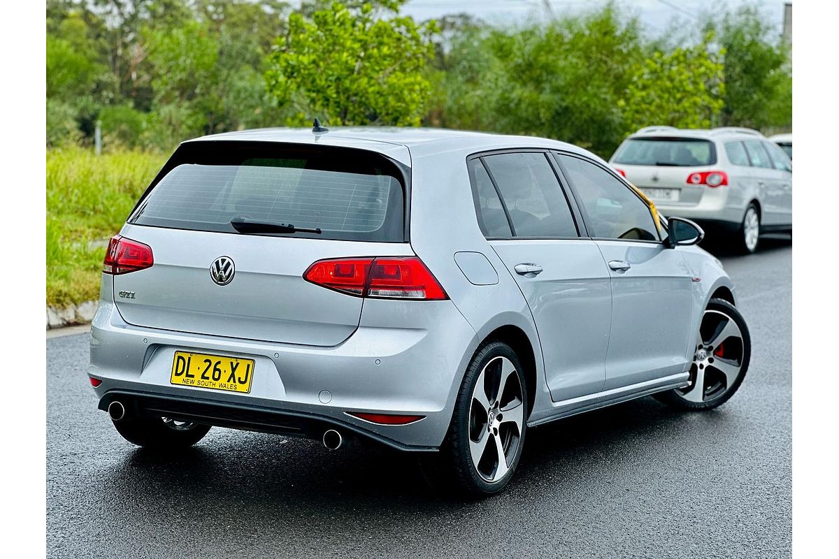 2014 Volkswagen Golf GTI 7
