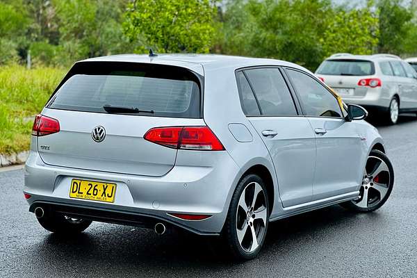 2014 Volkswagen Golf GTI 7