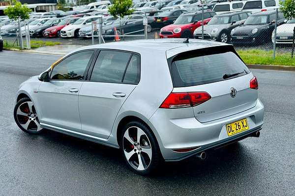 2014 Volkswagen Golf GTI 7