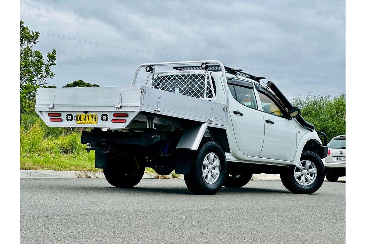 2014 Mitsubishi Triton GLX-R MN 4X4