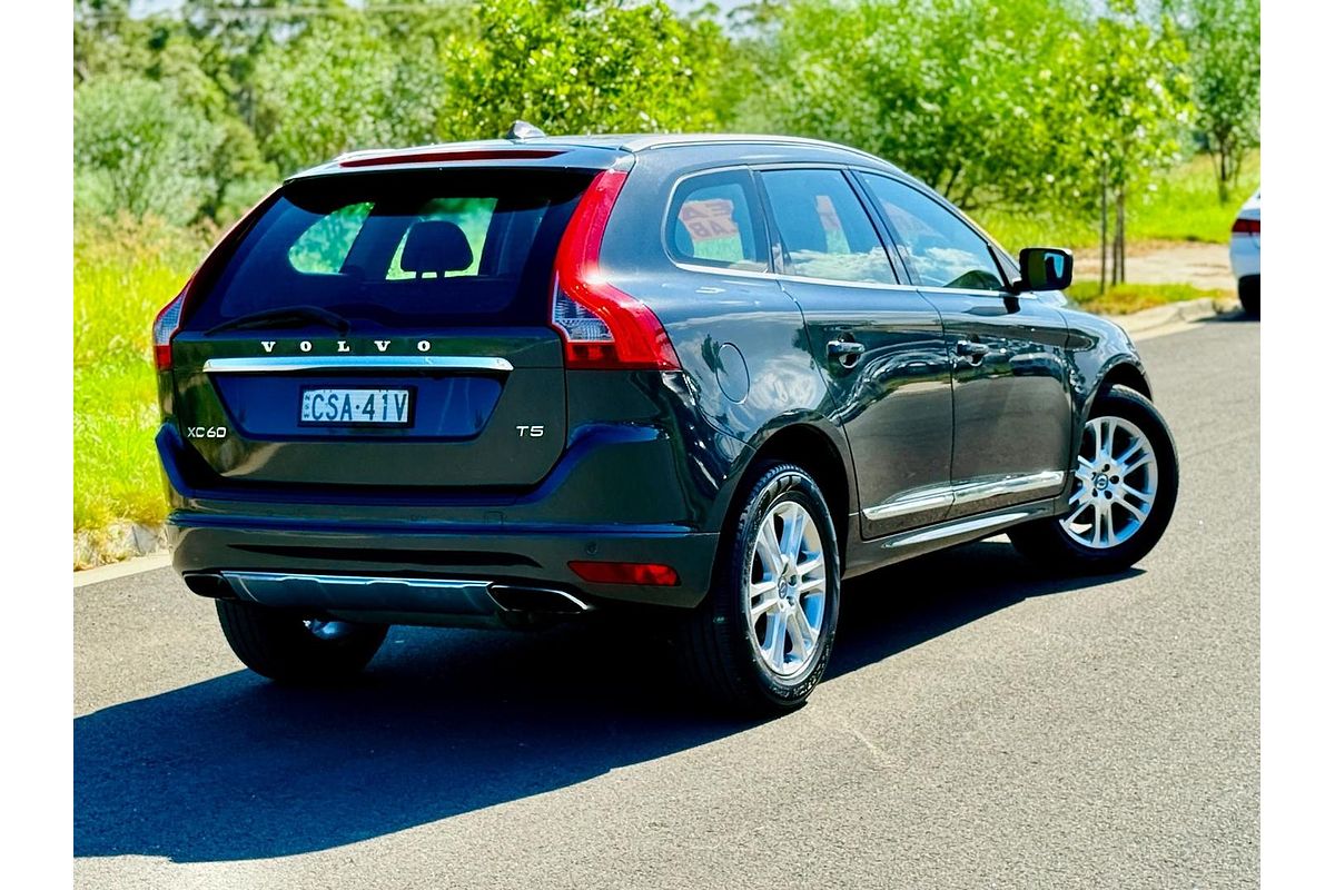 2014 Volvo XC60 T5 Luxury